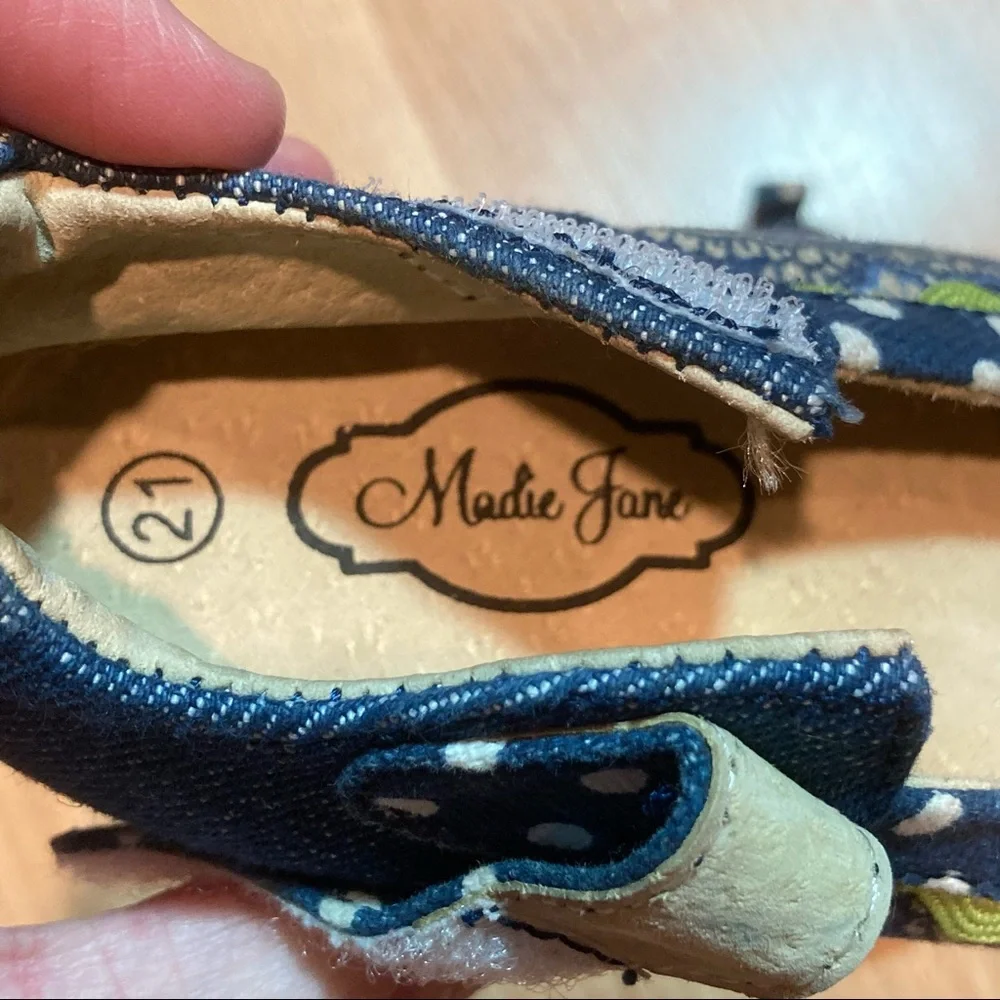 Madie Jane Toddler Girls Blue Paisley Polka Dot Mary Jane Shoes Size 21 EU